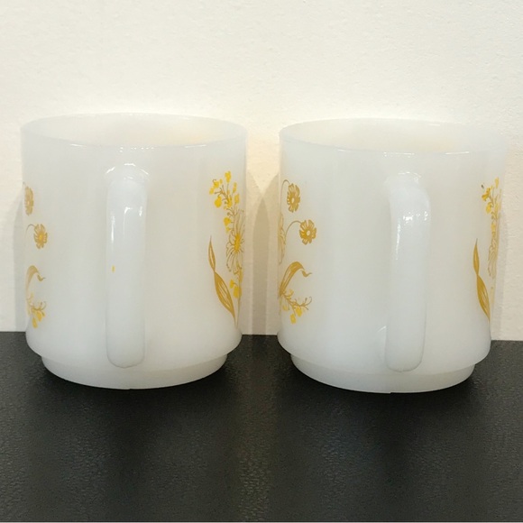 Vintage Glasbake Yellow Wild Flowers Set of 2 8oz Stackable Mugs - Picture 6 of 15